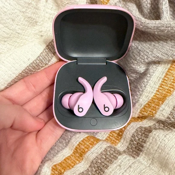 Beats Fit Pro - Picture 1 of 3